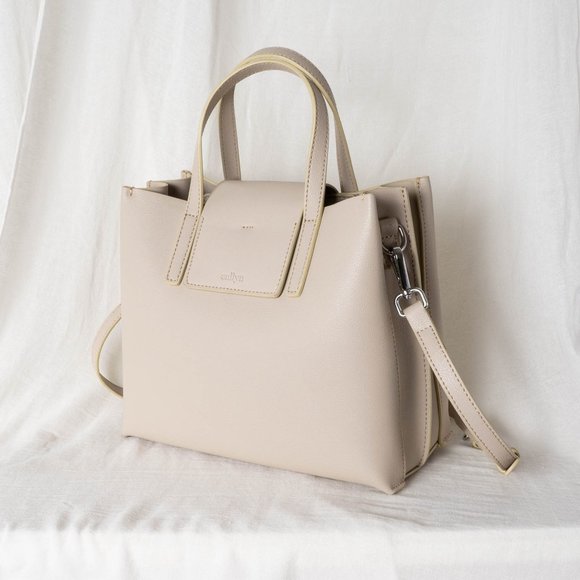 😍The Stella Genuine Leather Satchel Bag - Cream - Picture 10 of 14